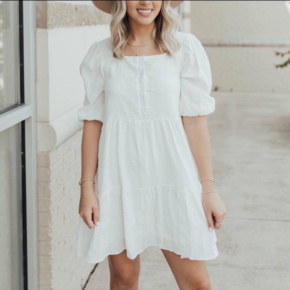 Hayden Los Angeles White Patterned Mini Dress Size Small - Picture 1 of 9